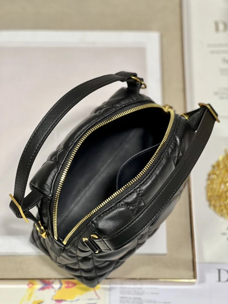 Stylish Christian Dior Other Bags 76283