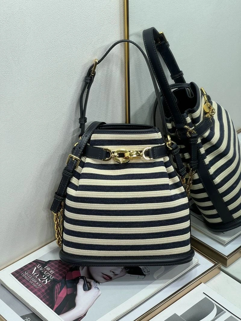 Snug Christian Dior Other Bags 76301