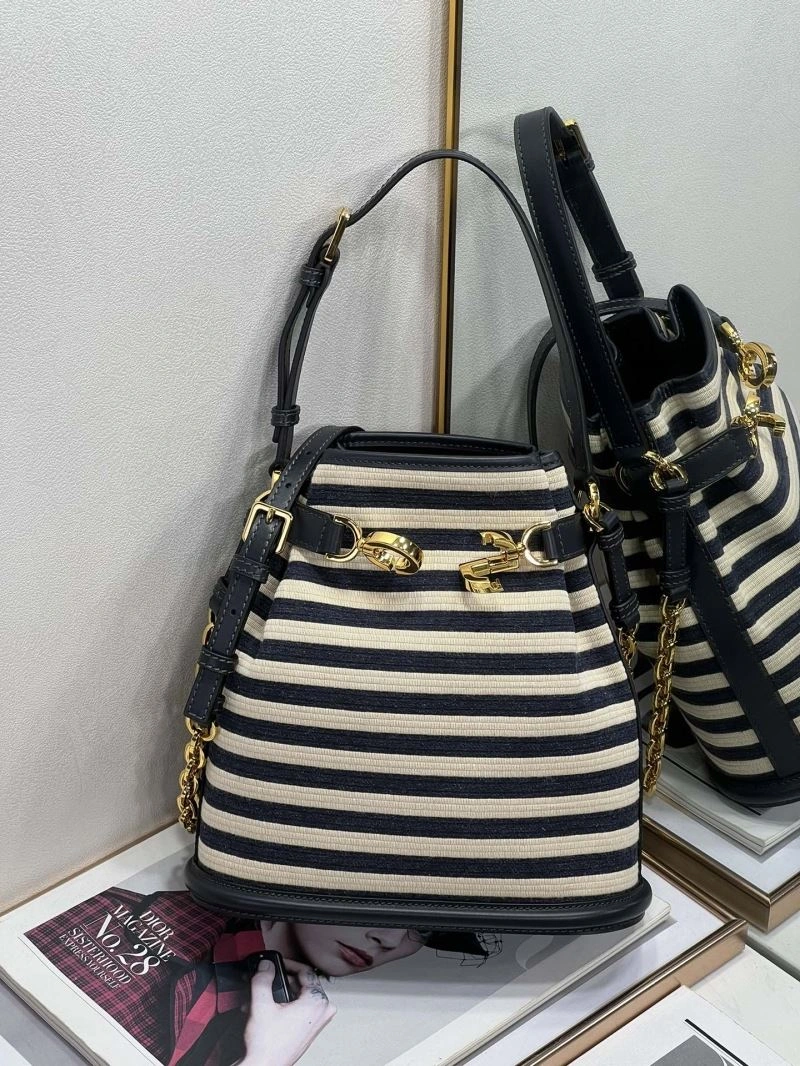Snug Christian Dior Other Bags 76301