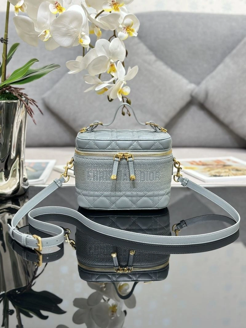 Snug Christian Dior Other Bags 76274