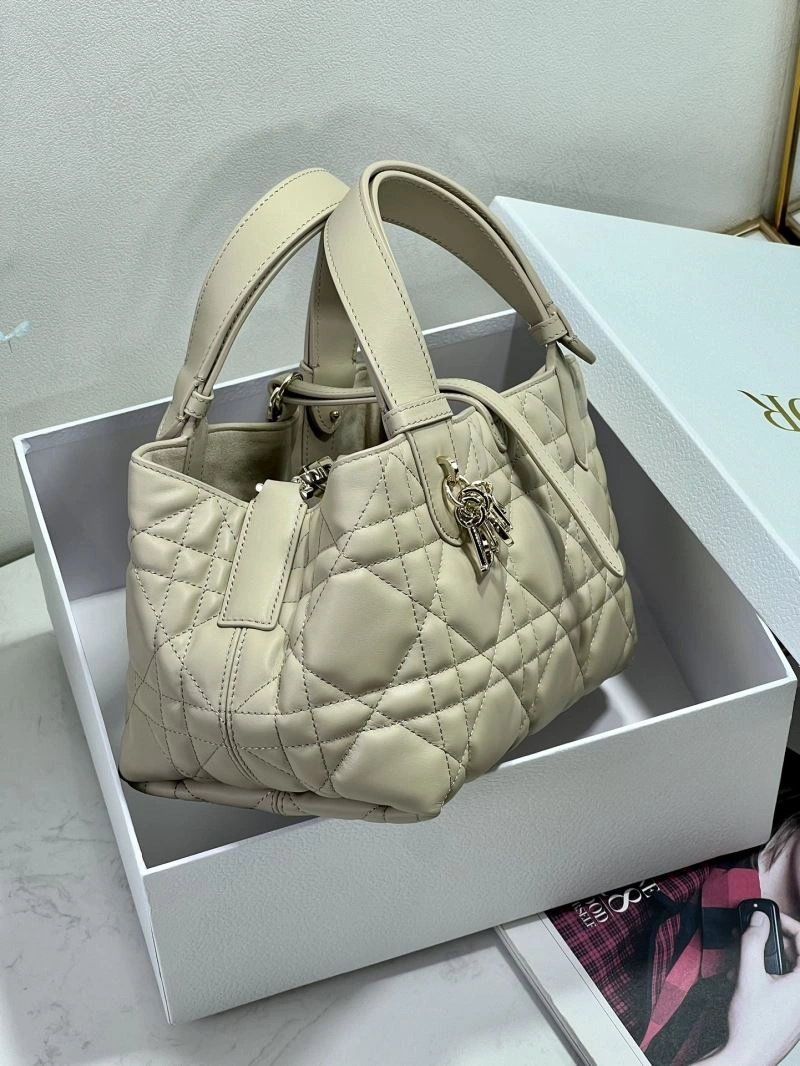 Cozy Christian Dior Other Bags 75856