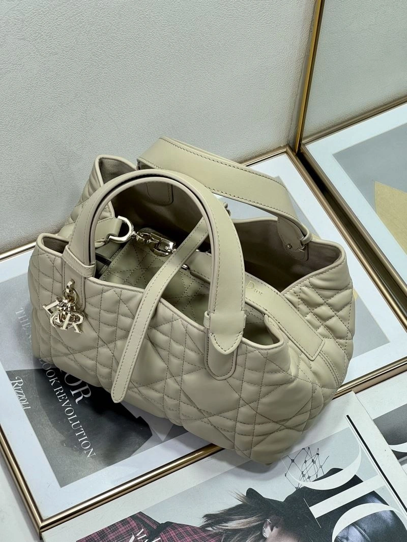Cozy Christian Dior Other Bags 75856