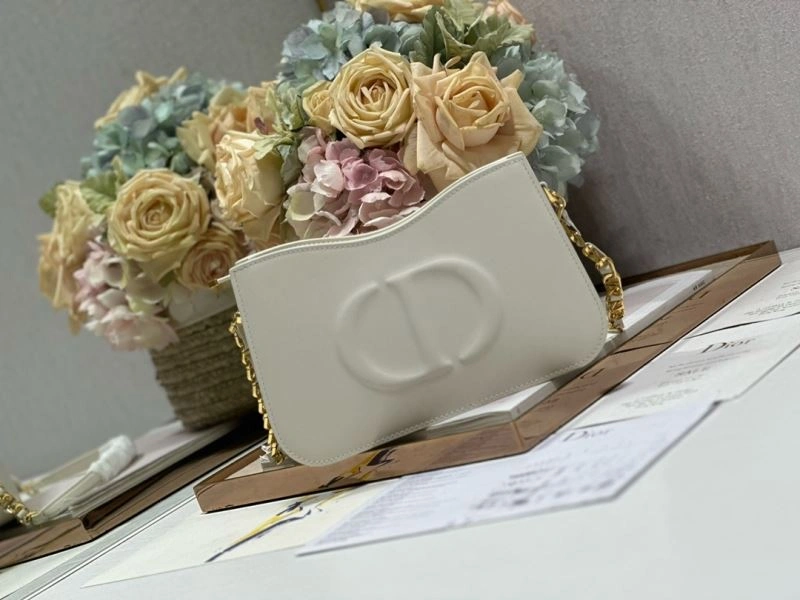 Effortless Christian Dior Other Bags 75834