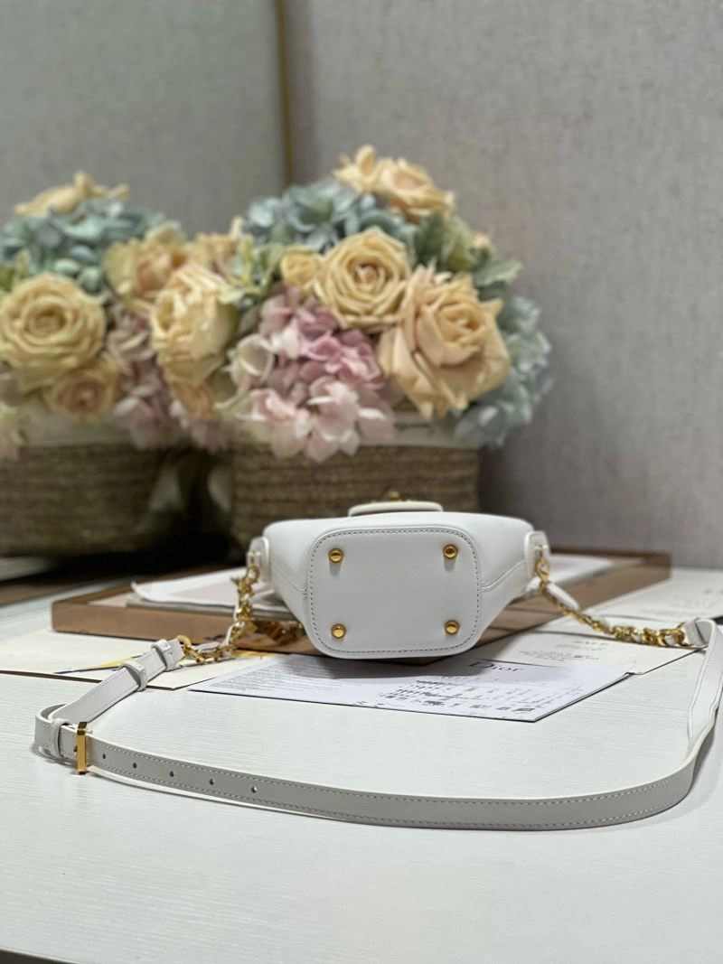 Vibrant Christian Dior Other Bags 75821