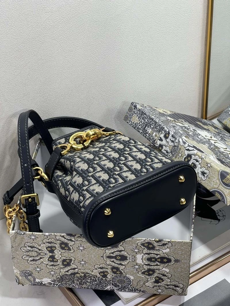 Unique Christian Dior Other Bags 75771