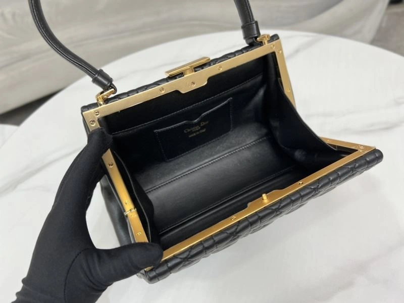 RelaxedFit Christian Dior Other Bags 75750