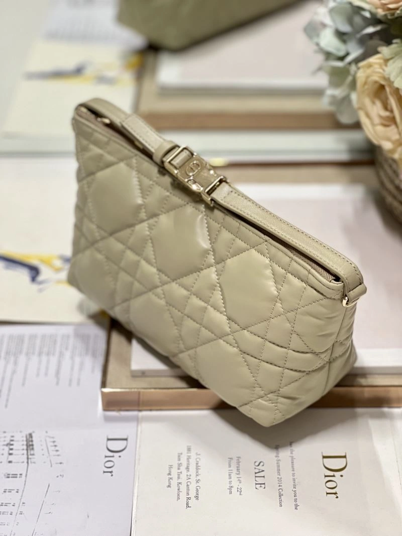 Versatile Christian Dior Other Bags 75714