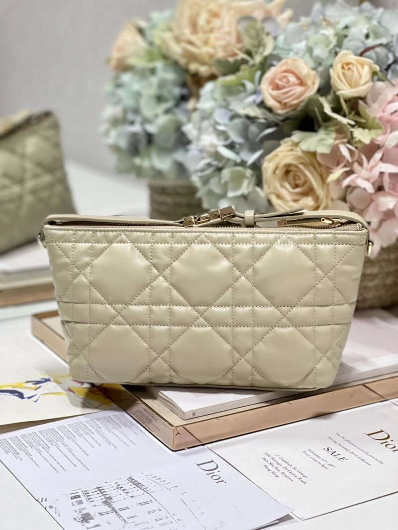 Versatile Christian Dior Other Bags 75714
