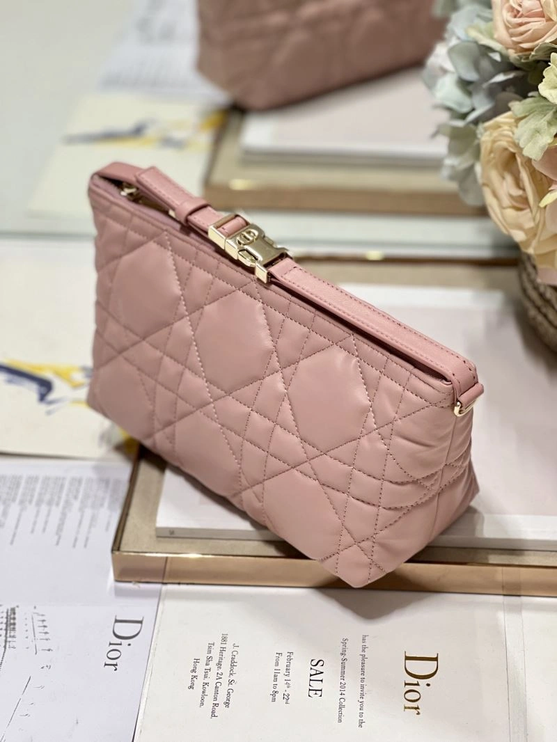 Versatile Christian Dior Other Bags 75728