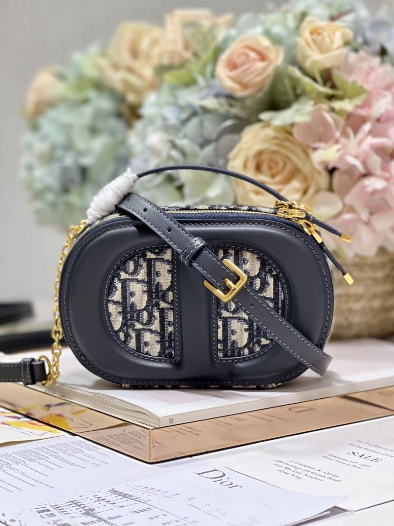 Sophisticated Christian Dior Other Bags 75718