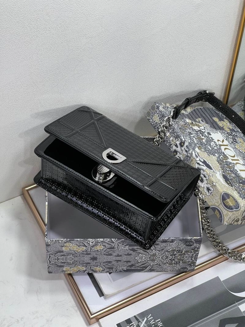 HighQuality Christian Dior Other Bags 74010