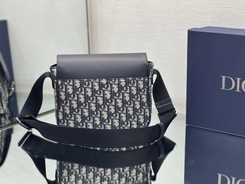 Effortless Christian Dior Other Bags 73994