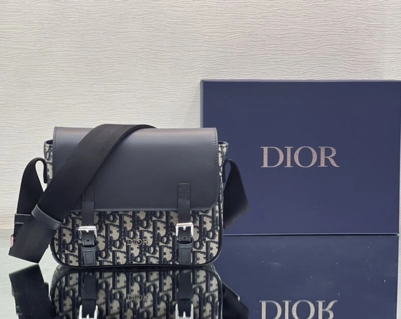Effortless Christian Dior Other Bags 73994