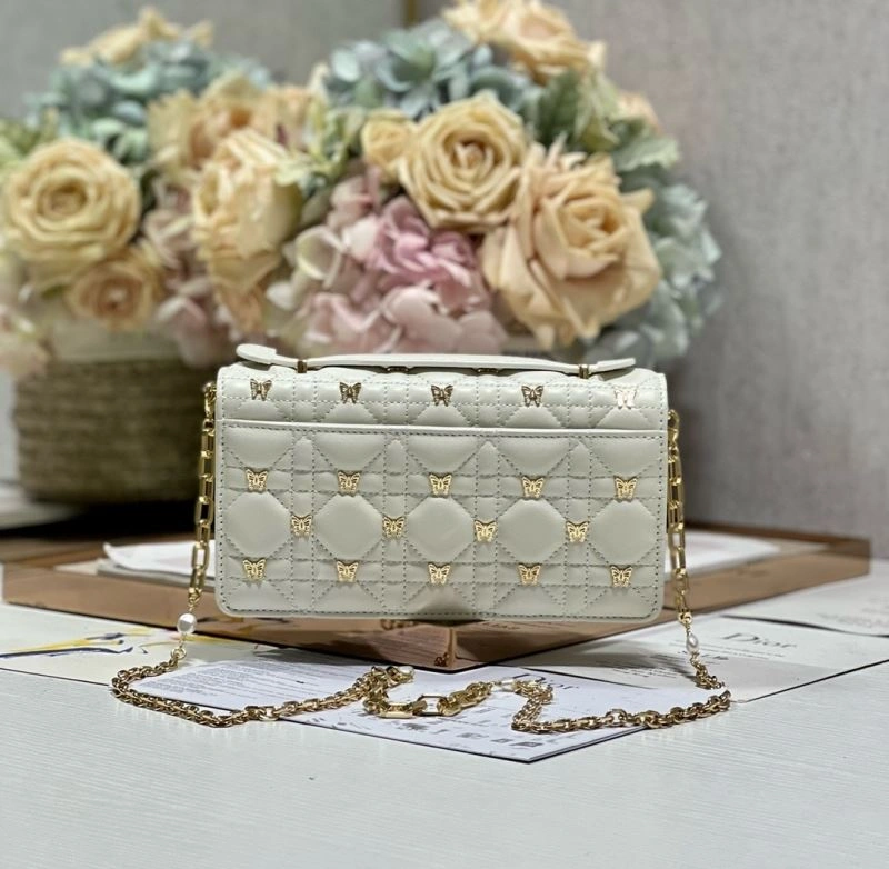 Vibrant Christian Dior Other Bags 73971