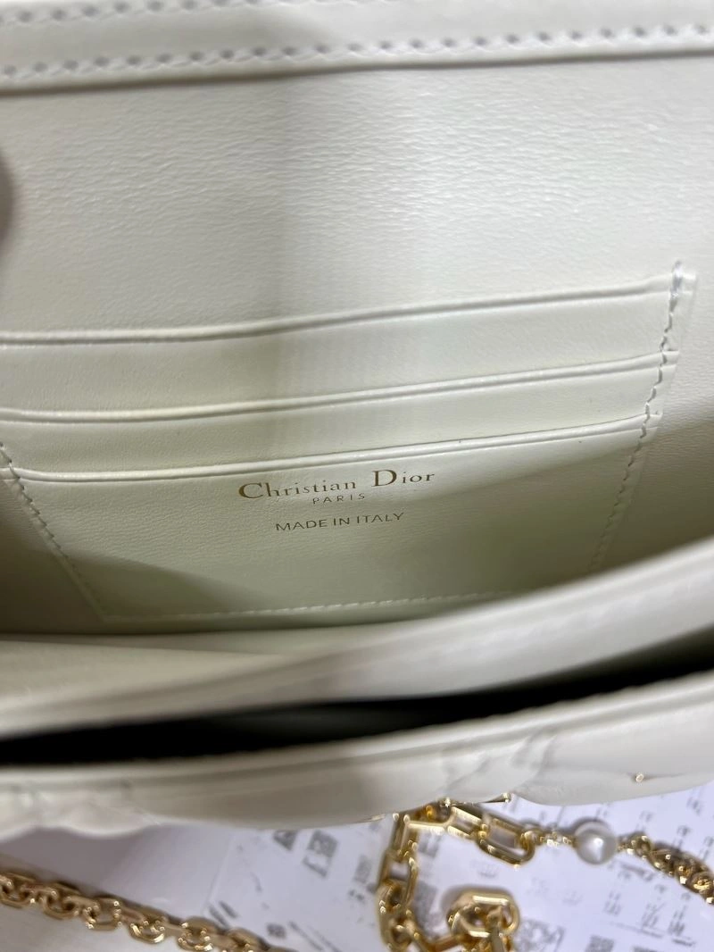 Vibrant Christian Dior Other Bags 73971