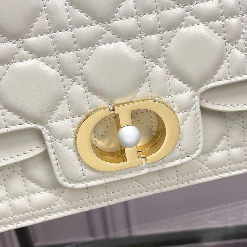 Stylish Christian Dior Other Bags 73957