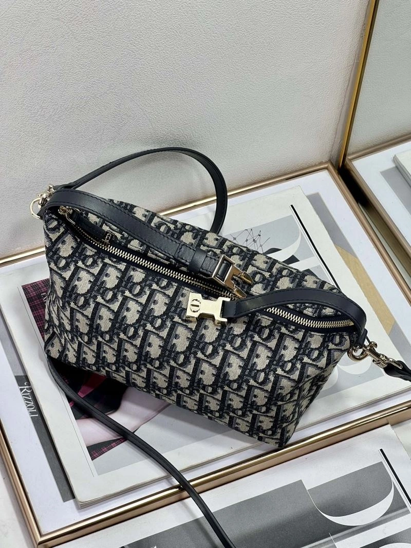 Vibrant Christian Dior Other Bags 73959
