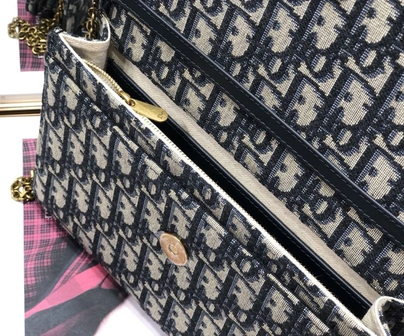 Christian Dior Other Bags Sleek 73961