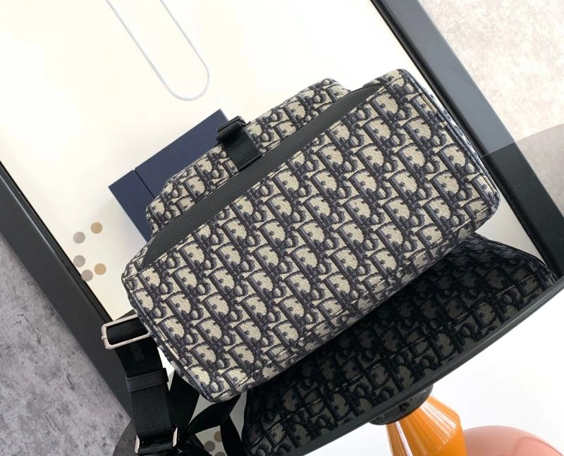 Trendsetting Christian Dior Other Bags 73960