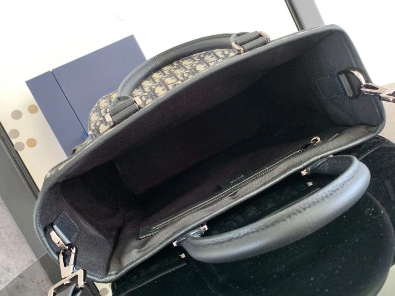 Trendsetting Christian Dior Other Bags 73960