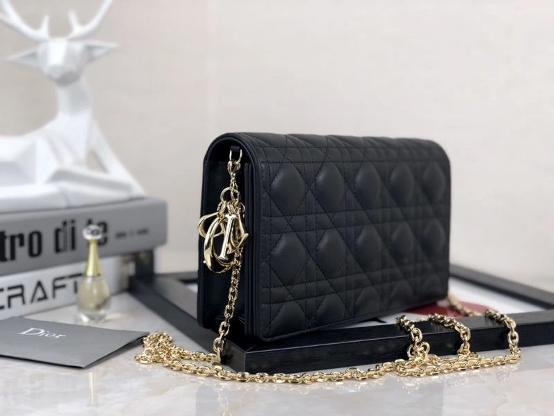 Trendsetting Christian Dior Other Bags 70827
