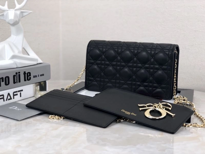 Trendsetting Christian Dior Other Bags 70827