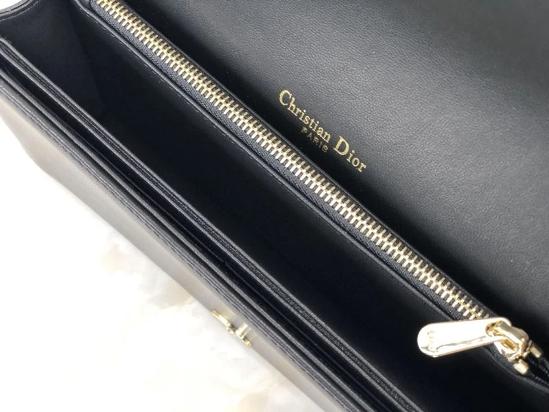 Trendsetting Christian Dior Other Bags 70827