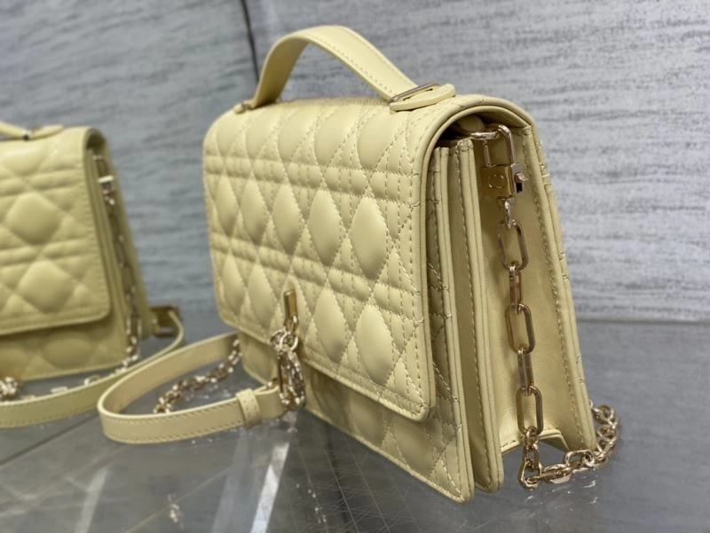 Fashionable Christian Dior Other Bags 70793