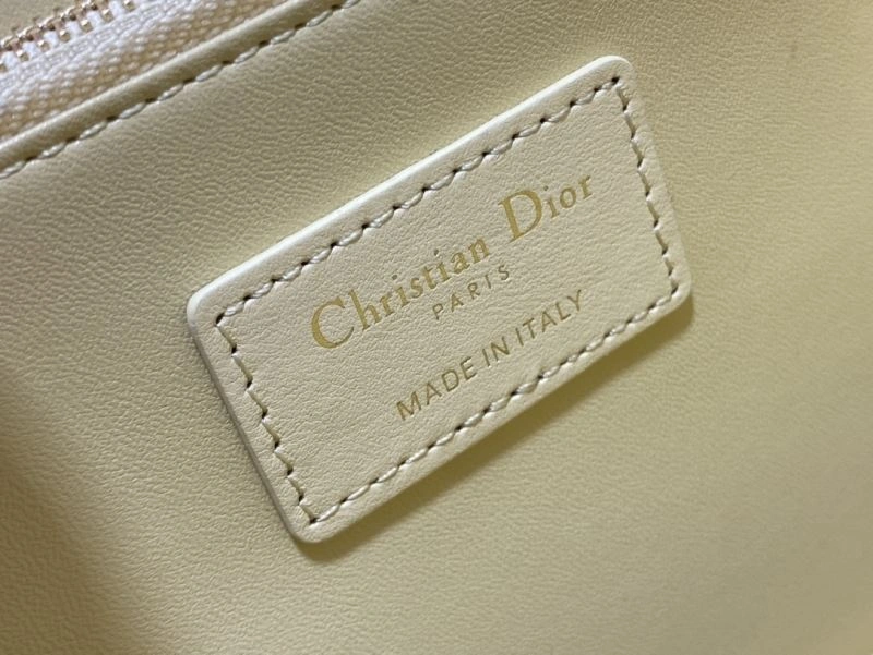 Fashionable Christian Dior Other Bags 70793