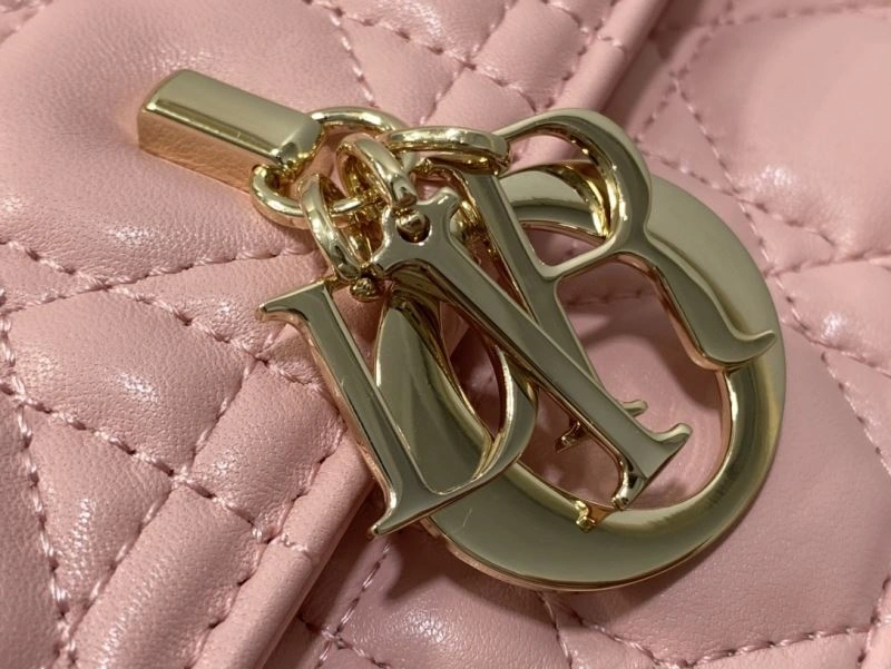Effortless Christian Dior Other Bags 70794