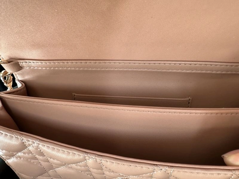 HighQuality Christian Dior Other Bags 70778