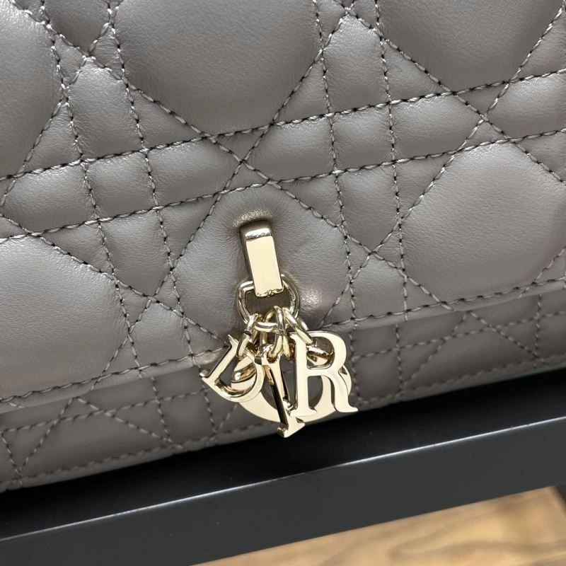 Trendy Christian Dior Other Bags 70717