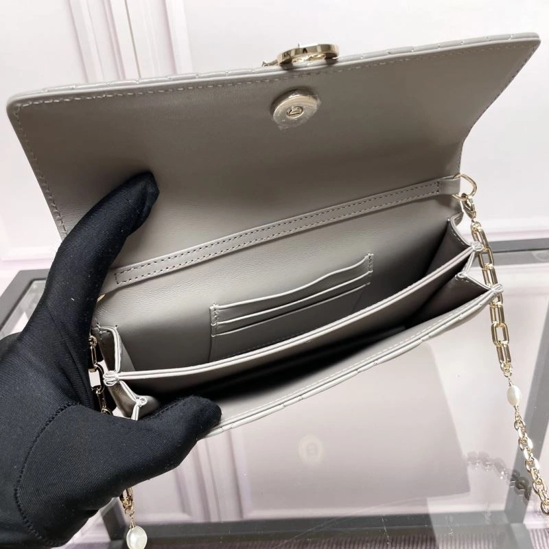 Trendy Christian Dior Other Bags 70717
