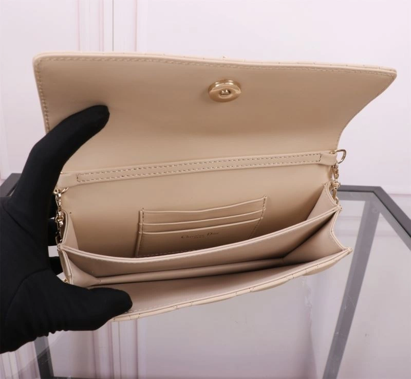Lightweight Christian Dior Other Bags 70709