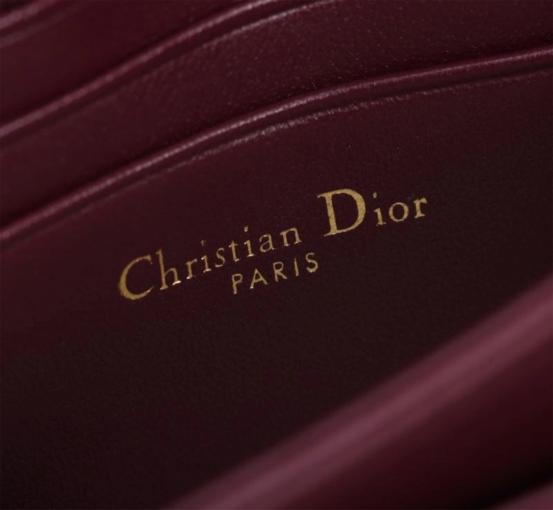 WellDesigned Christian Dior Other Bags 70710