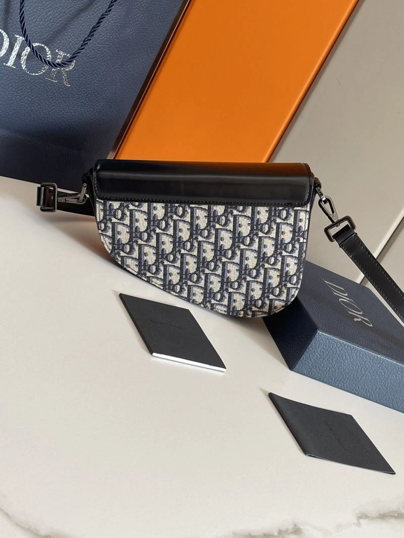 Effortless Christian Dior Other Bags 70683