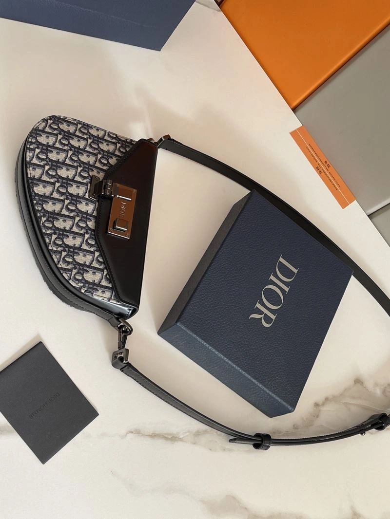 Effortless Christian Dior Other Bags 70683