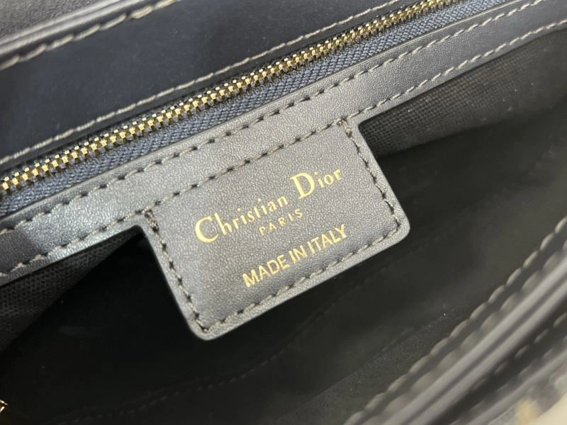 Reliable Christian Dior Other Bags 70684