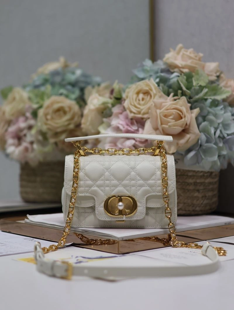 Refined Christian Dior Other Bags 70673
