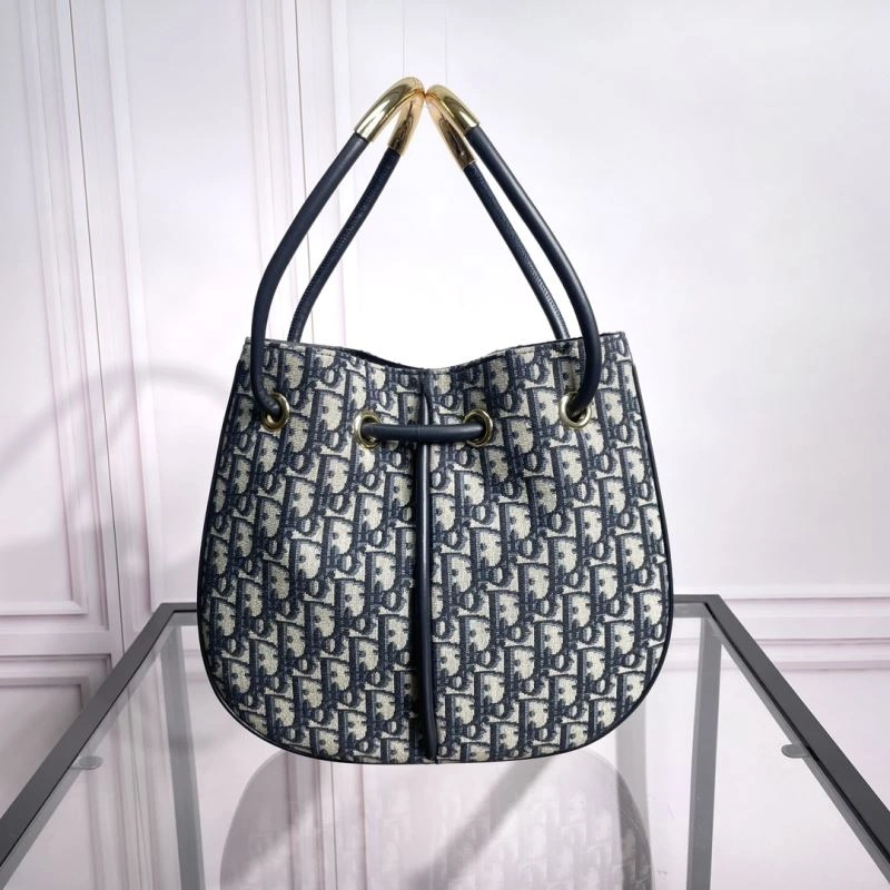 Resilient Christian Dior Other Bags 70669