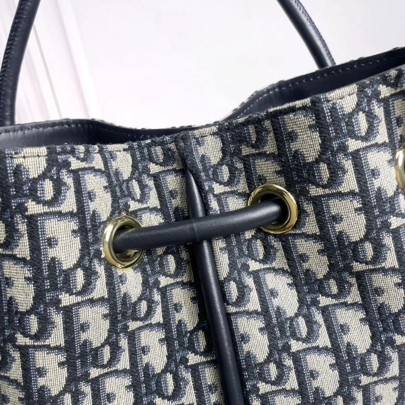 Resilient Christian Dior Other Bags 70669