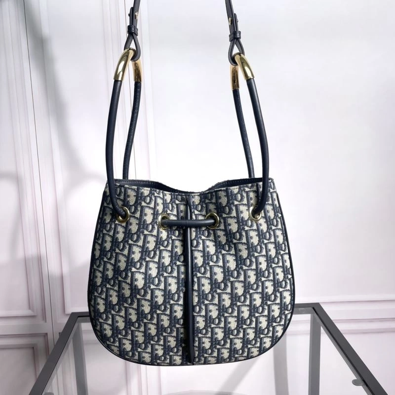 Resilient Christian Dior Other Bags 70669