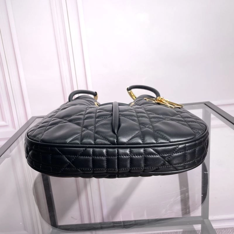 Elegant Christian Dior Other Bags 70695