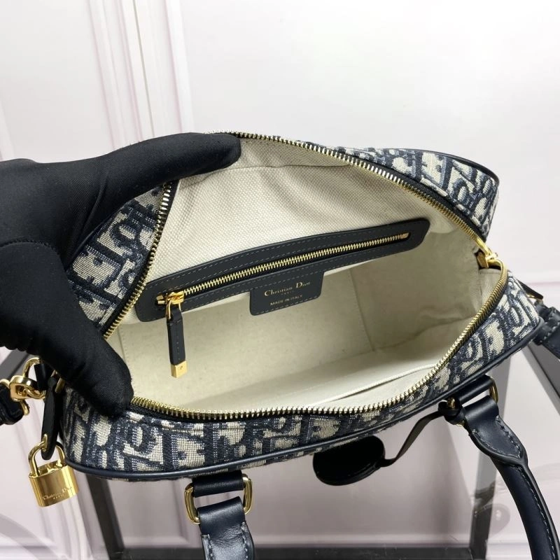 EyeCatching Christian Dior Other Bags 70653