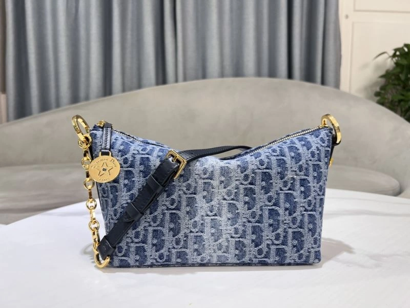Contemporary Christian Dior Other Bags 70662