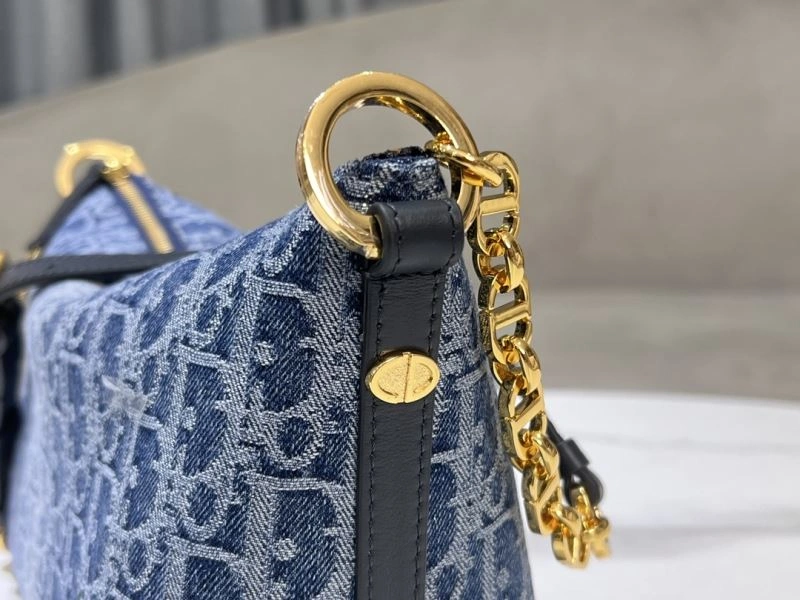 Contemporary Christian Dior Other Bags 70662