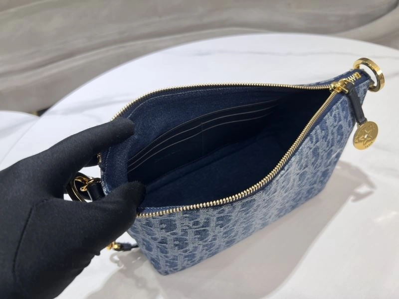 Contemporary Christian Dior Other Bags 70662