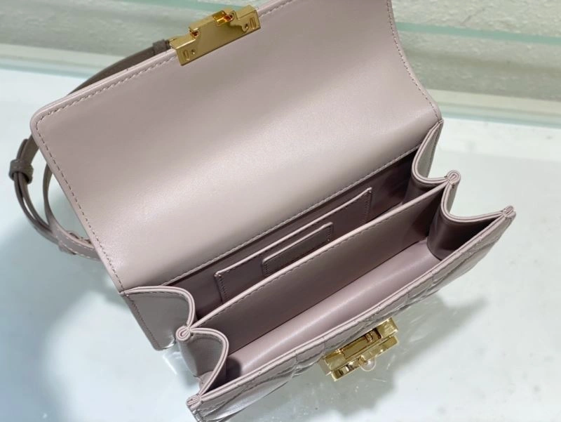 Functional Christian Dior Other Bags 70678