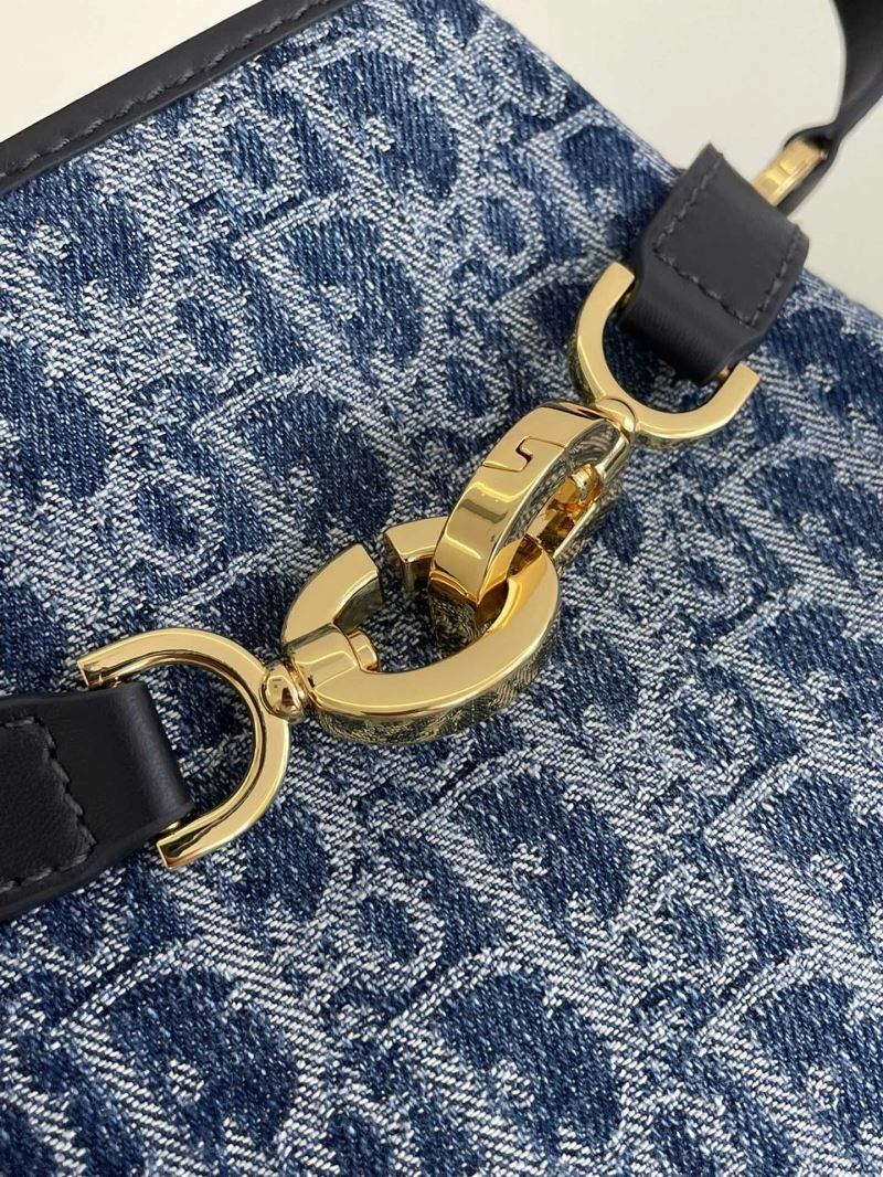 EyeCatching Christian Dior Other Bags 70651