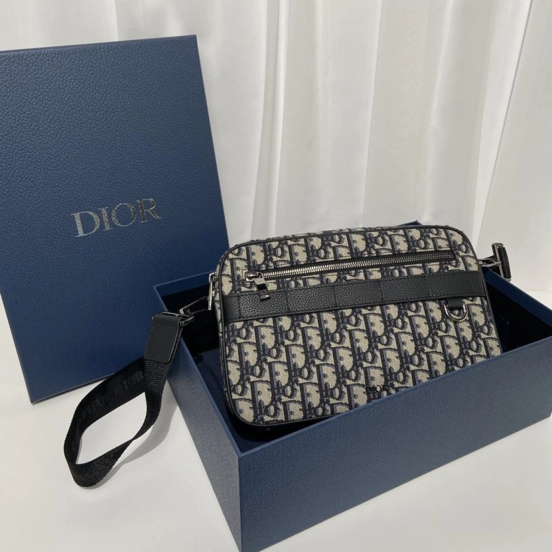 Refined Christian Dior Other Bags 70701